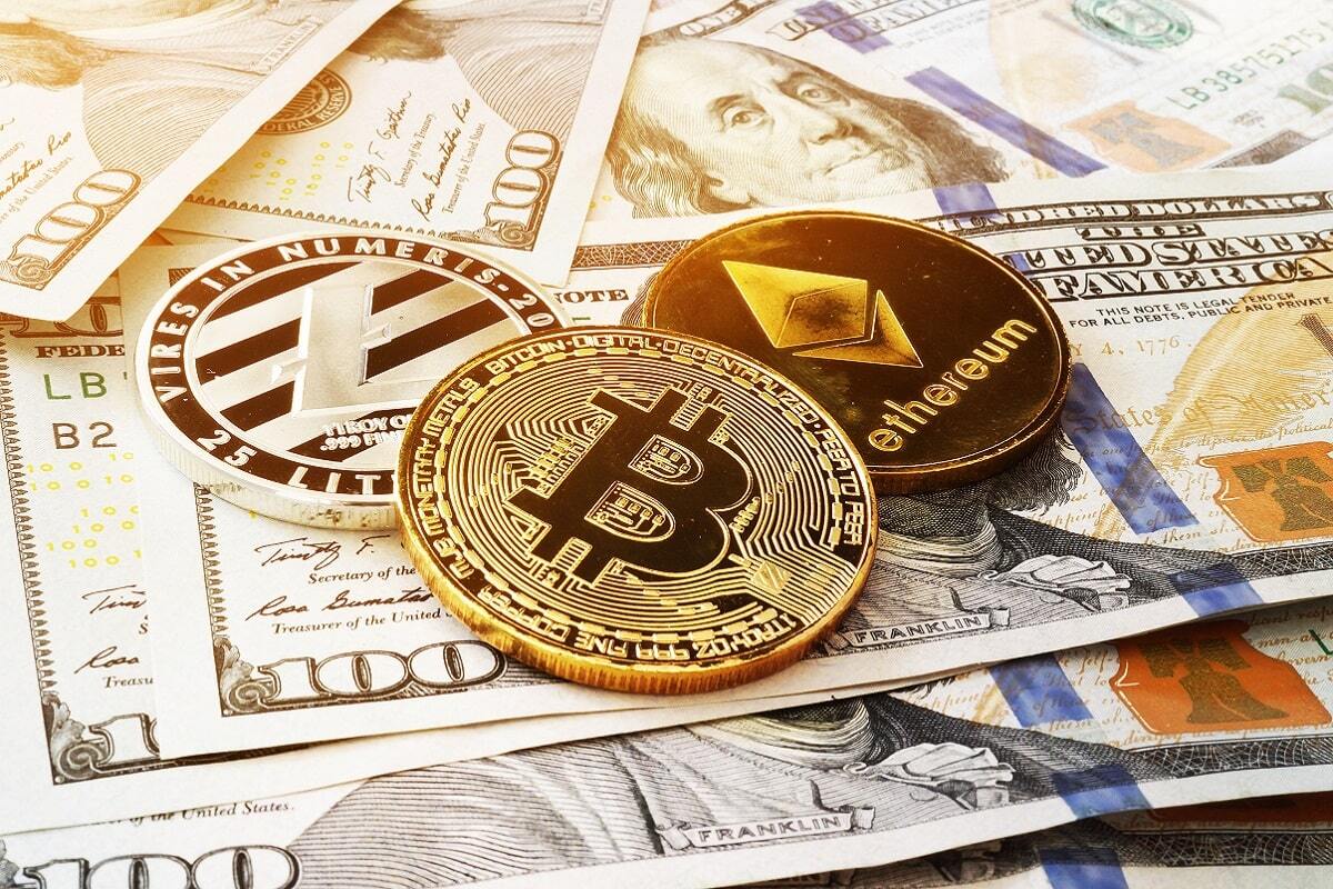 Can Cryptocurrencies replace traditional money?